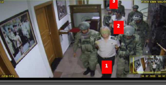 Tümgeneral Baki Kavun kendisini rehin aldırmış