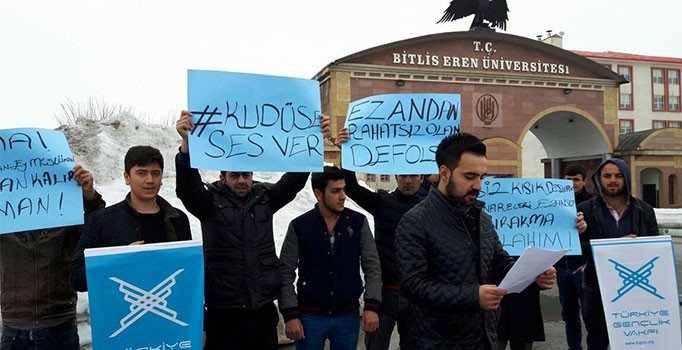 Kudüs’teki ezan yasağına tepki