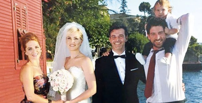 Müzisyen Mine Cangal ile 
Hakan Payzun evlendi