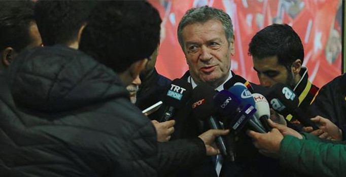 Galatasaray'da Başkan Yardımcısı Nasuhi Sezgin istifa etti