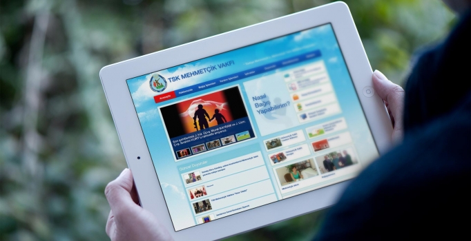 Mehmetçik Vakfı'na ünlülerden destek yağdı