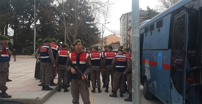 FETÖ sanıklarından 'telefonum bozuldu' savunması