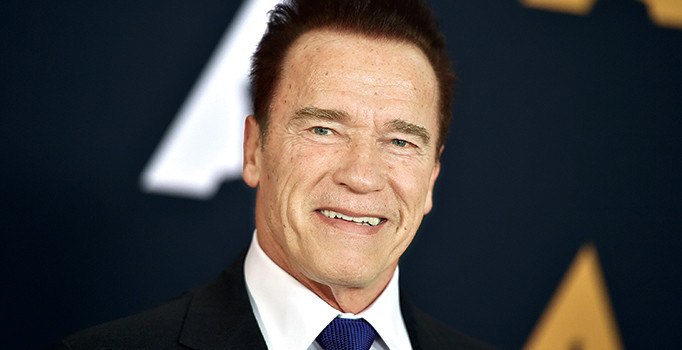 Arnold: Trump bana aşık