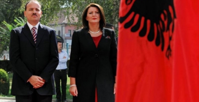 Arnavutluk ve Kosova
mülteci almaya hazır