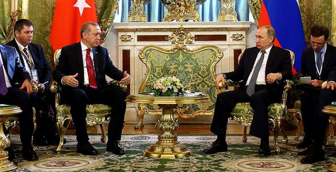 Erdoğan ve Putin'den ortak toplantı: Terör örgütleri ilişkilerimizi zehirlememeli