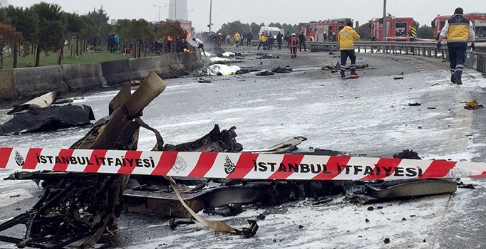 Büyükçekmece Belediye Başkanı: Kulede bir yere çarpsa iz olmaz mı? | Helikopter neden düştü?