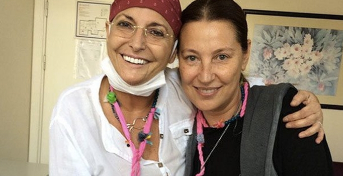 Kanser tedavisi gören Naşide Göktürk açıklamalarda bulundu