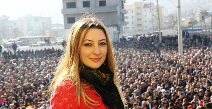 Cizre Belediye Başkanı 
Leyra İmret görevden alındı