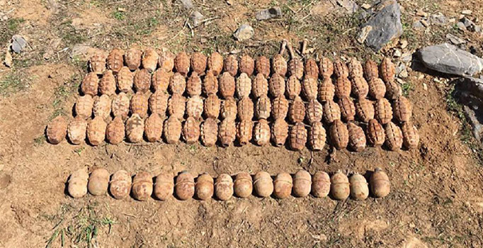 Batman’da PKK sığınağında 93 el bombası ele geçirildi