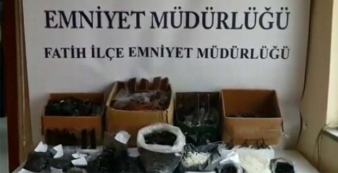 İstanbul'da kaçak silah operasyonu