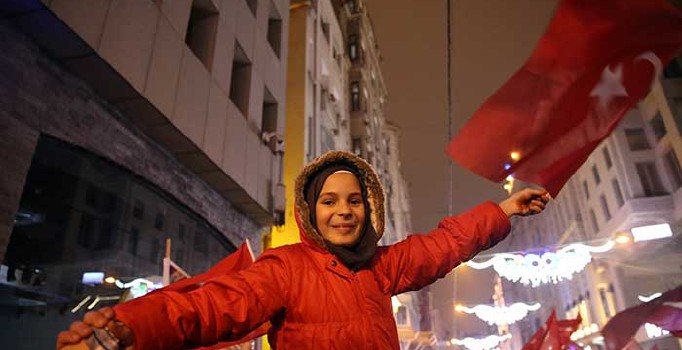 Ankara ve İstanbul'da Hollanda'ya protesto