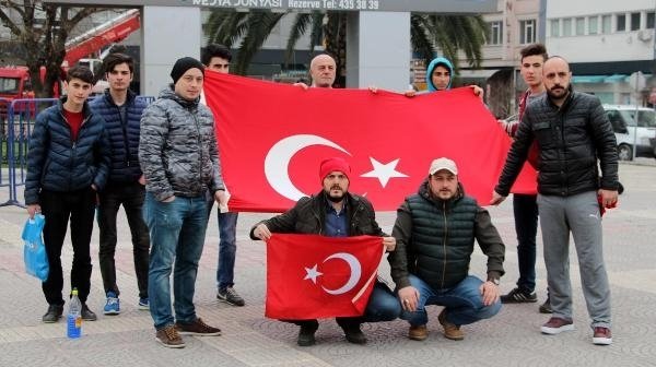 Samsun'da Hollanda bayrağı yakıldı