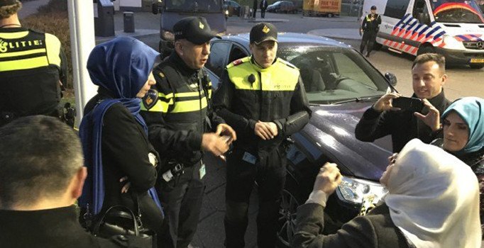 Rusya'dan Hollanda'ya eleştiri, Türkiye'ye destek | Son dakika haberleri