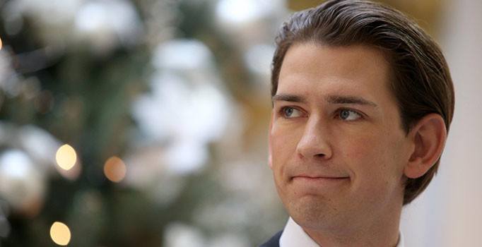 "Referandum için gelmeyin" diyen Kurz, Makedonya'da mitinge katılmış