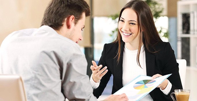 Türk Lirası emsallerinden pozitif ayrışır