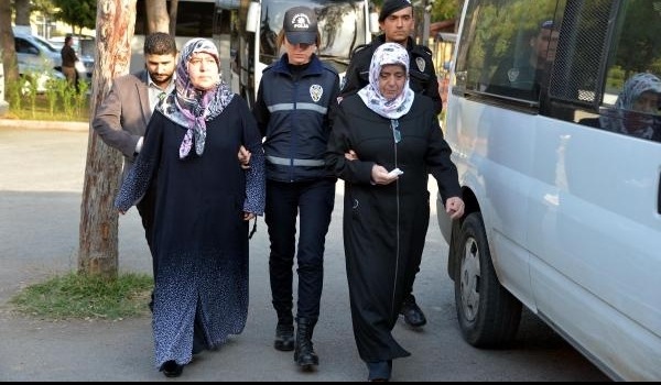 Adana'da FETÖ'cü memurlara dava açıldı