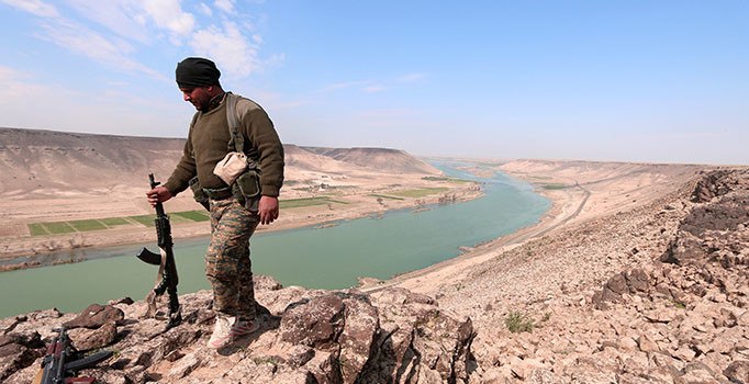 Rakka’da DEAŞ, PKK/YPG’yi vurdu: 23 ölü | Son dakika haberleri