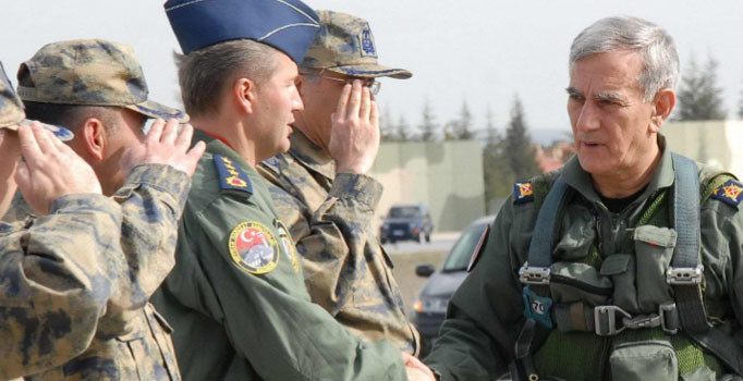 Akın Öztürk'ün ilk işi FETÖ savcısını görevden almak oldu