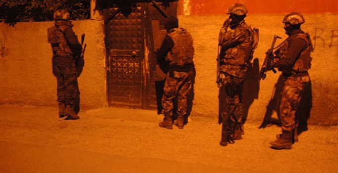Adana’da PKK’ya operasyon: 18'i çocuk 38 gözaltı