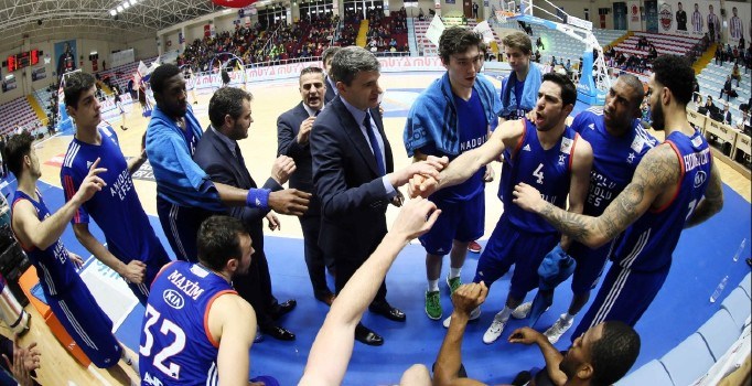 Anadolu Efes'in konuğu Maccabi Fox