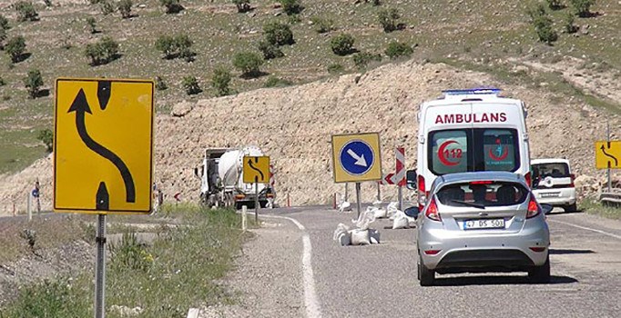 Diyarbakır - Mardin karayolunda patlama: 2 asker şehit | Son dakika haberleri