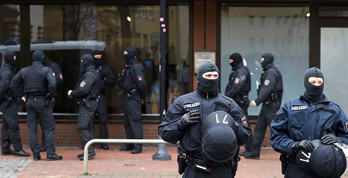 Almanya'da bakanlığa şüpheli paketli saldırı girişimini 'Ateş Hücreleri Komplosu' üstlendi