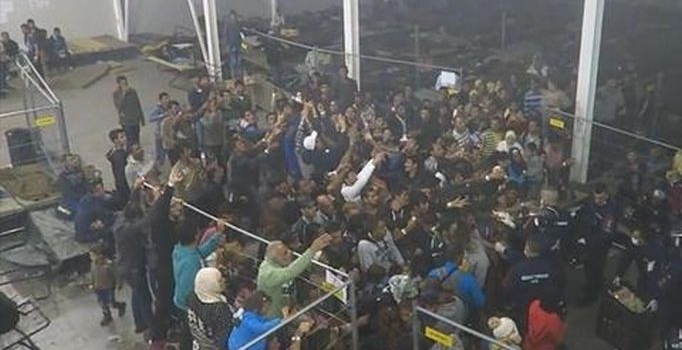 Macar polisinden göçmenlere insanlık dışı uygulama