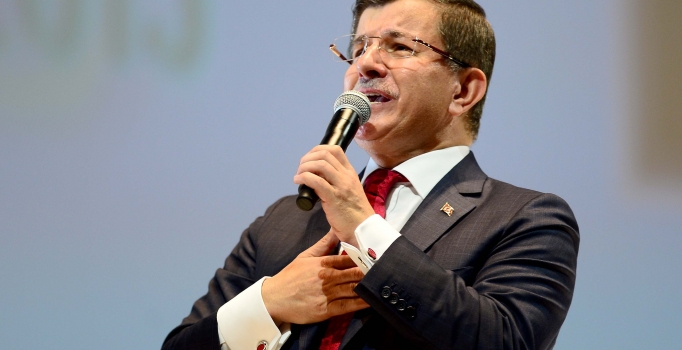 Davutoğlu'ndan HDP'li bakanların istifasına tepki