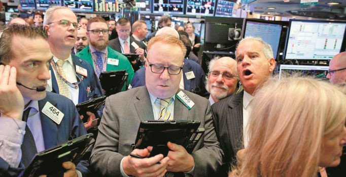 FED 25 Merkez 75 puan faiz artırdı dolar düştü