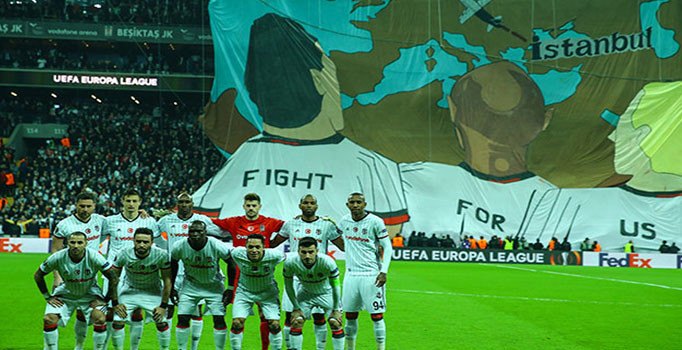 Beşiktaş'ın koreografisinde Kıbrıs hatası