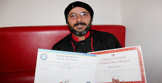 Cezaevine girdikten sonra 2 üniversite bitirdi