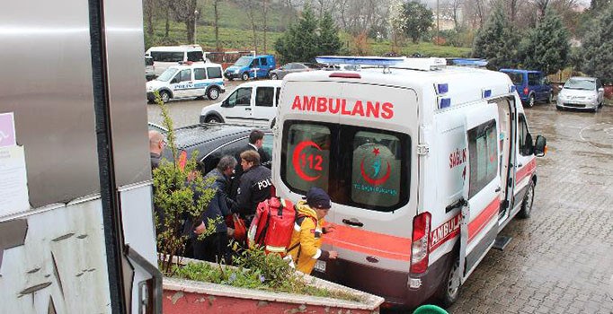 Rize'de lise öğrencisi sınıfta cinnet getirdi: 1 ölü, 1 yaralı