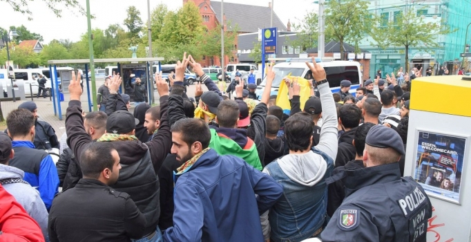 Almanya'da tehlikeli gerginlik