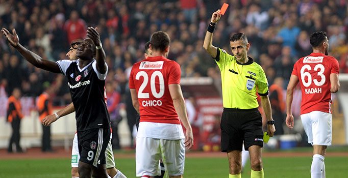 Beşiktaş'tan Aboubakar'a tarihi ceza: 530 bin ya da 570 bin Euro