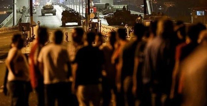 Sosyal medyada yayılan darbe iddiaları ortalığı karıştırdı