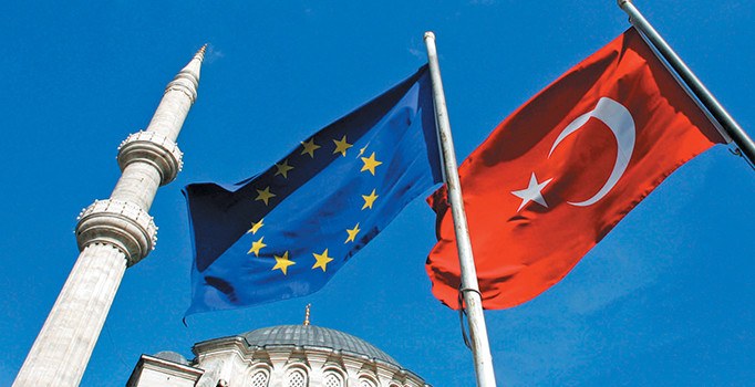 Prof. Dr. Michelangelo Guida yazdı: İçe kapanan Avrupa ve Türkiye’nin yumuşak gücü