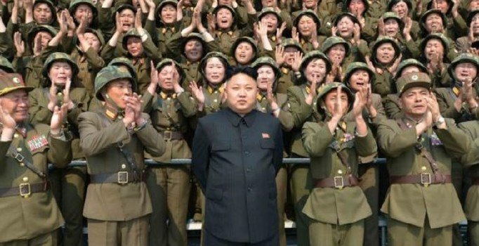 Kim Jong Un'un füzesi fırlatıldıktan saniyeler sonra patladı
