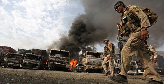 Pakistan'da çatışma: 2 asker öldü 5 asker yaralandı