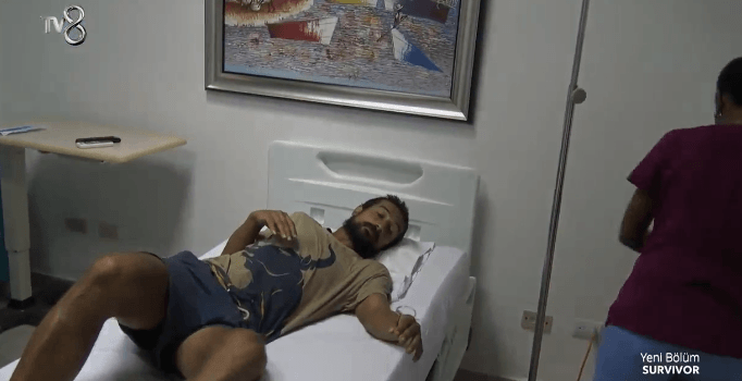 Survivor'da Serhat Akın hastaneye kaldırıldı