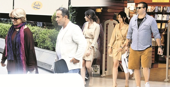 Tansu Çiller'in oğlu Berk Çiller kız arkadaşını ailesiyle tanıştırdı