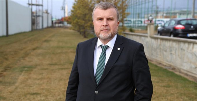 Konyaspor Kulübü Başkanı Ahmet Şan:"Aykut Kocaman'ı bırakmak istemiyoruz"