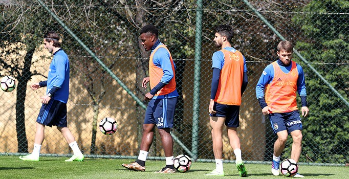 Fenerbahçe, Karabükspor maçı hazırlıklarını sürdürdü