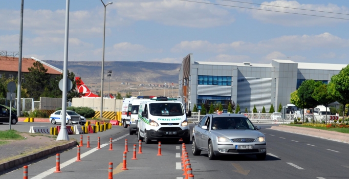 Şehit Komiser yardımcısı
Oktay İzgi'nin naaşı 
memleketi Kayseri'de
