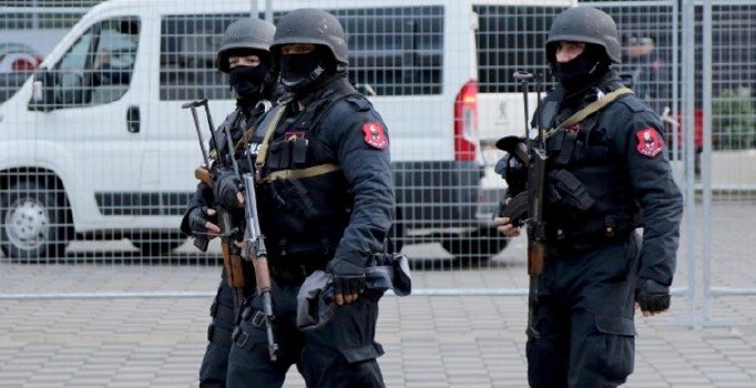 Arnavutluk'ta bir İsrail vatandaşı gözaltına alındı
