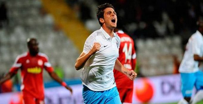 Sevilla, Trabzonsporlu Okay Yokuşlu'yu takibe aldı