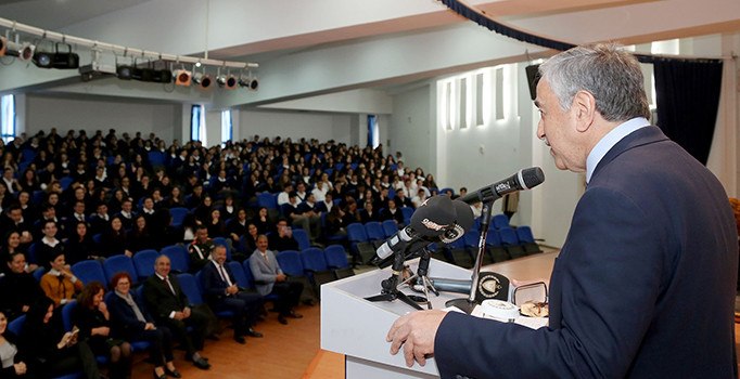 Akıncı: Enosis kararı bertaraf edilirse müzakereler yeniden başlayabilir