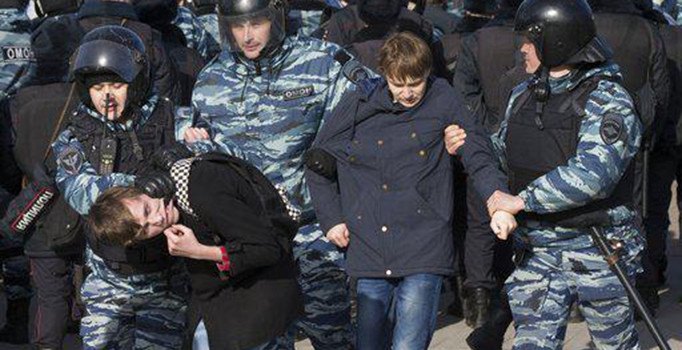 ABD'den Rusya'daki gözaltılara kınama