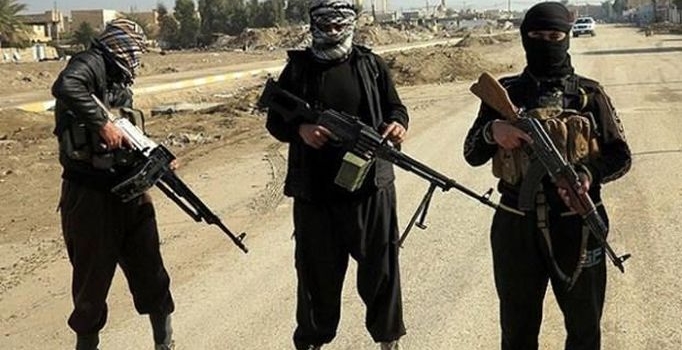 IŞİD, Afganistan'da 30 bin çocuğu okulsuz bıraktı