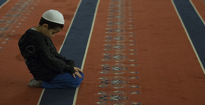 Tüm Türkiye'de Regaip Kandili'nde camiler doldu taştı