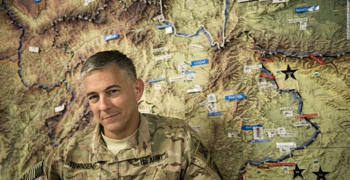 DEAŞ Karşıtı Koalisyon Komutanı'nı AA muhabirinin PYD sorusu kızdırdı